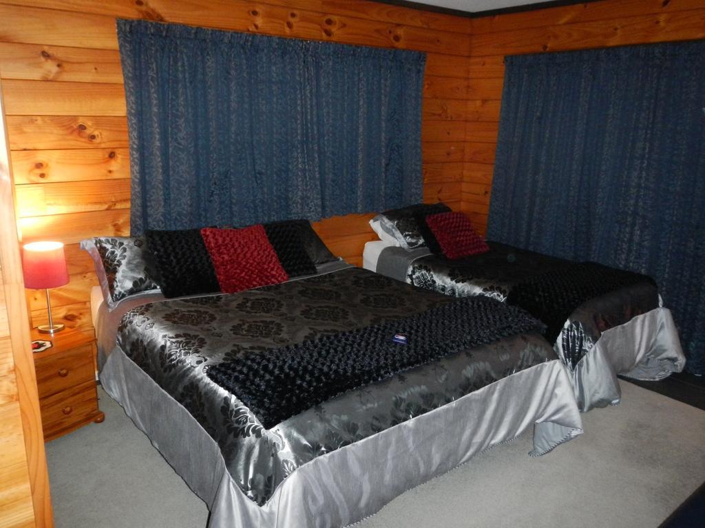 North Shore B&B Greymouth Room photo